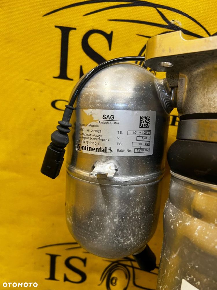 NOWY AMORTYZATOR PNEUMATYCZNY TYŁ TYLNY PRAWY AUDI A8 D5 - 8