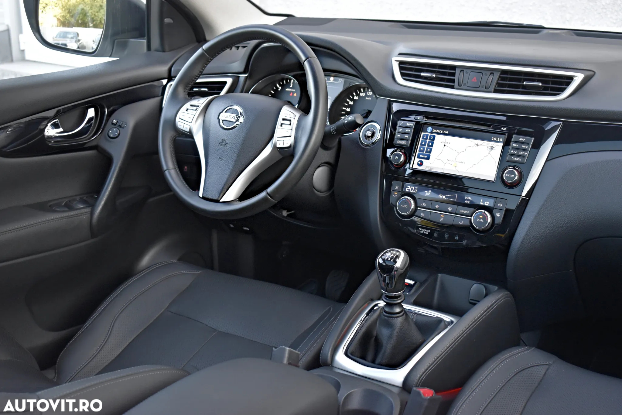 Nissan Qashqai 1.6 DCI TEKNA - 22