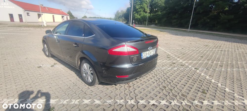 Ford Mondeo 2.0 Ghia - 5