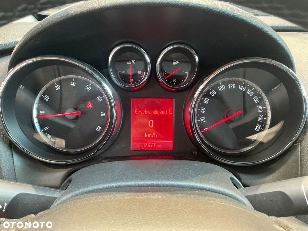 Opel Astra 1.4 T Edition 150 - 13