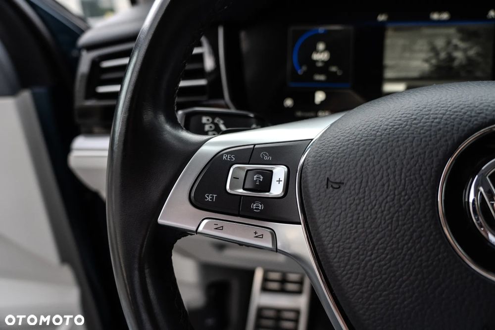 Volkswagen Touareg 4.0 V8 TDI SCR 4Mot R-Line - 28