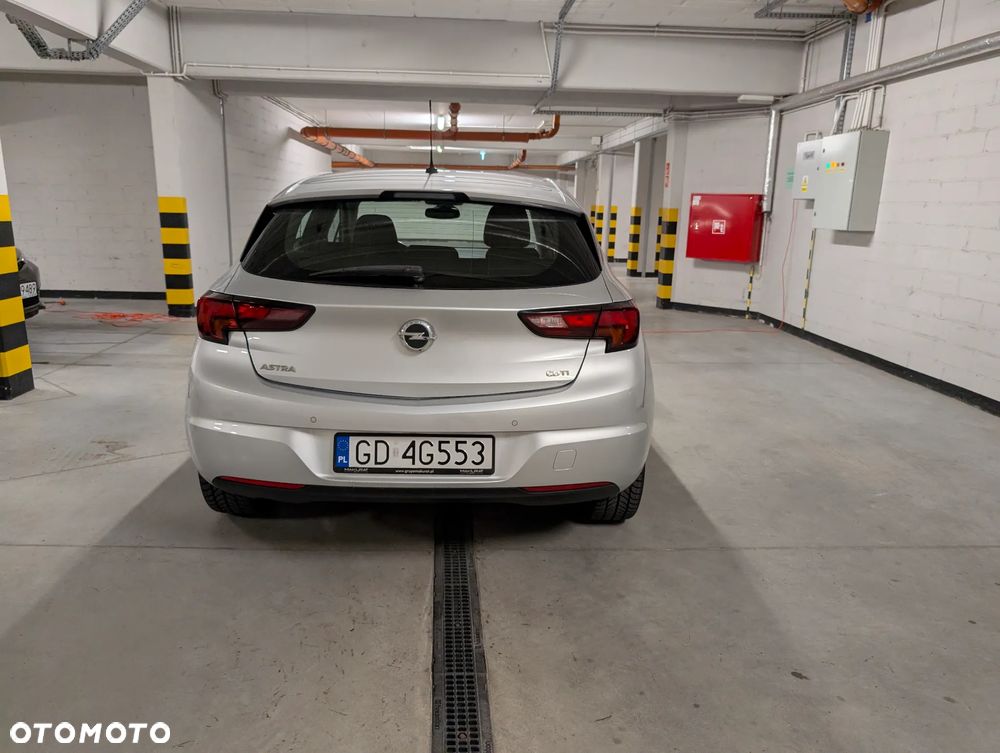 Opel Astra V 1.6 CDTI Enjoy - 3