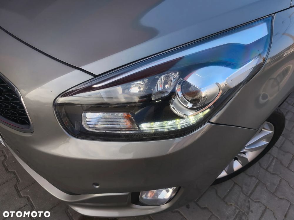 Kia Carens 1.7 CRDi XL 7os - 26