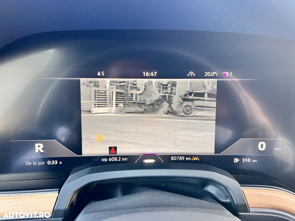 Volkswagen Touareg - 38