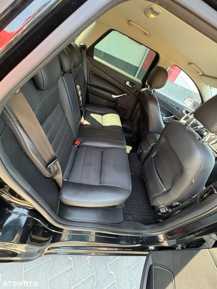 Ford Mondeo 2.0 TDCi Ambiente - 30