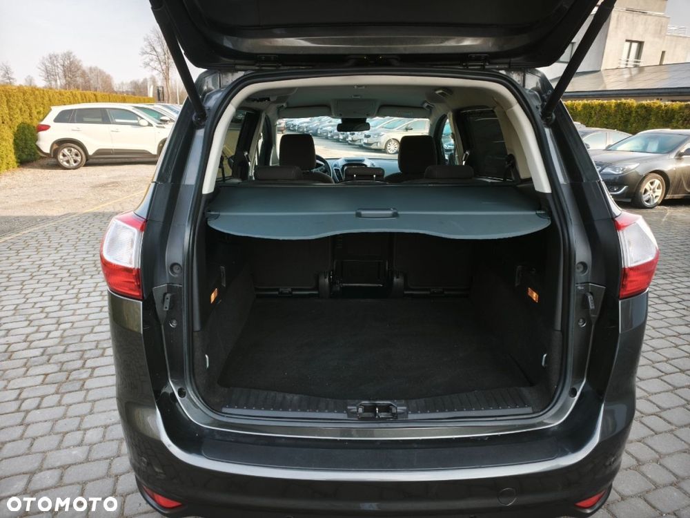 Ford Grand C-MAX - 21