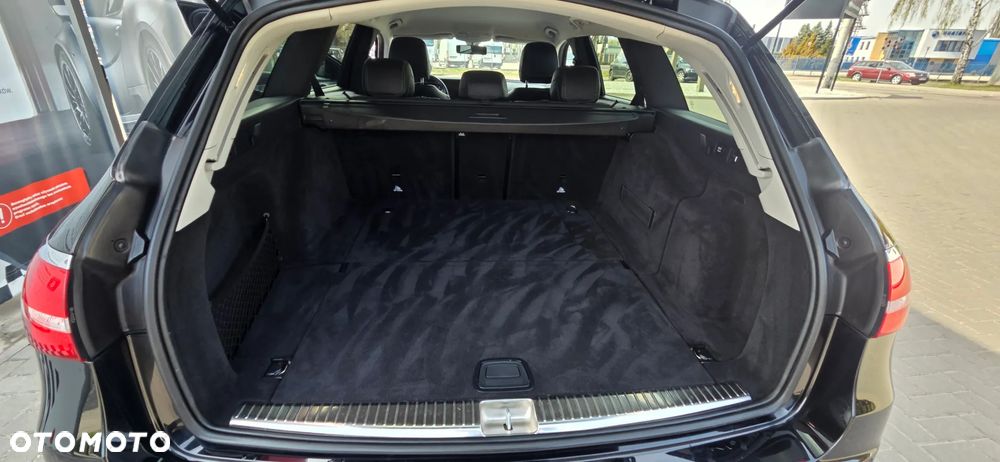 Mercedes-Benz Klasa E 220 d 9G-TRONIC - 34