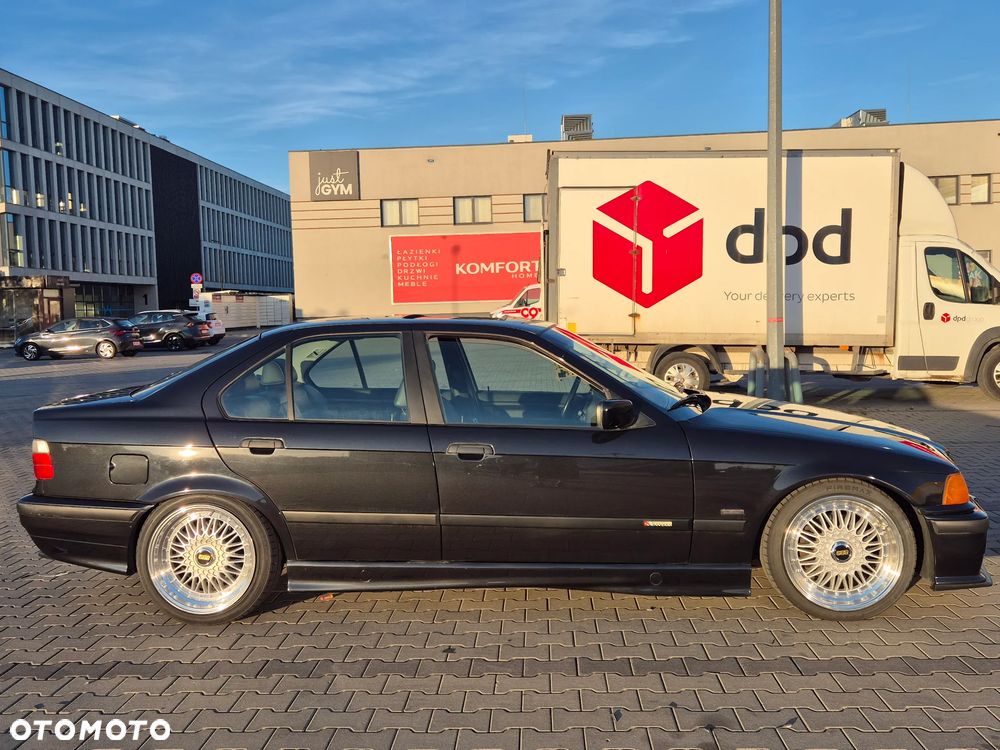 BMW Seria 3 320i - 2