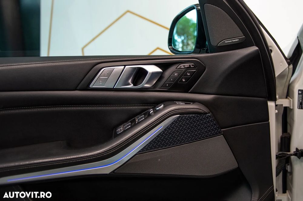 BMW X7 M50i - 14