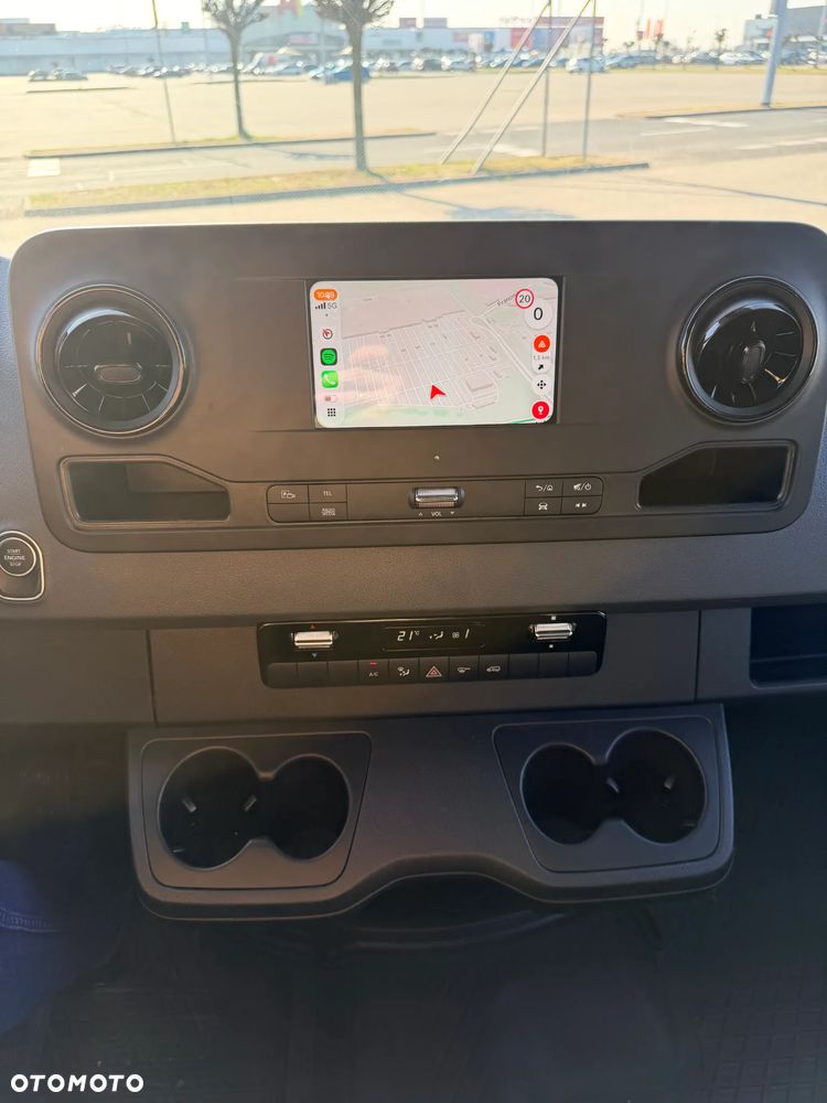 Mercedes-Benz SPRINTER - 12