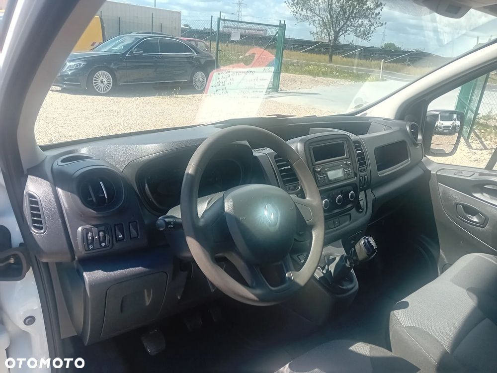 Renault Trafic - 19