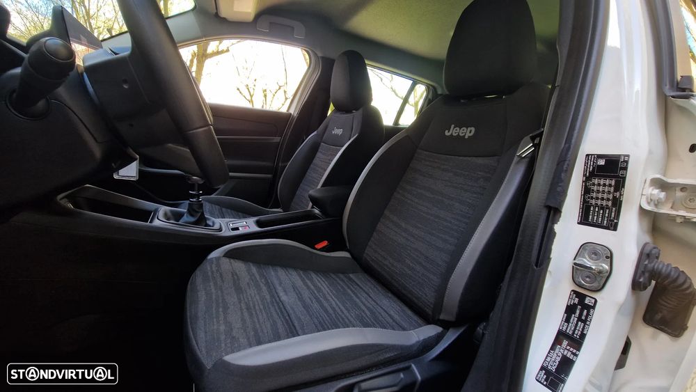 Jeep Avenger 1.2 GSE T3 Longitude - 8