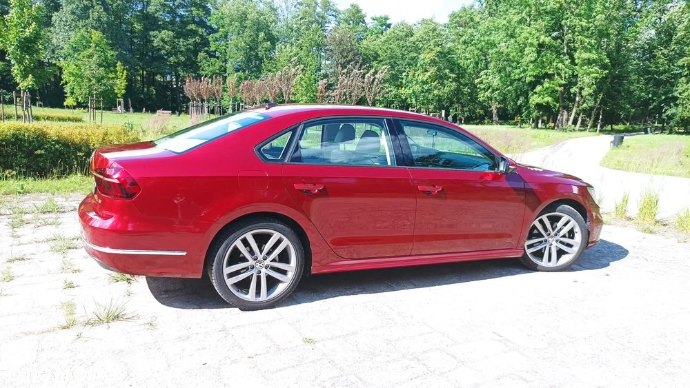 Volkswagen Passat - 10