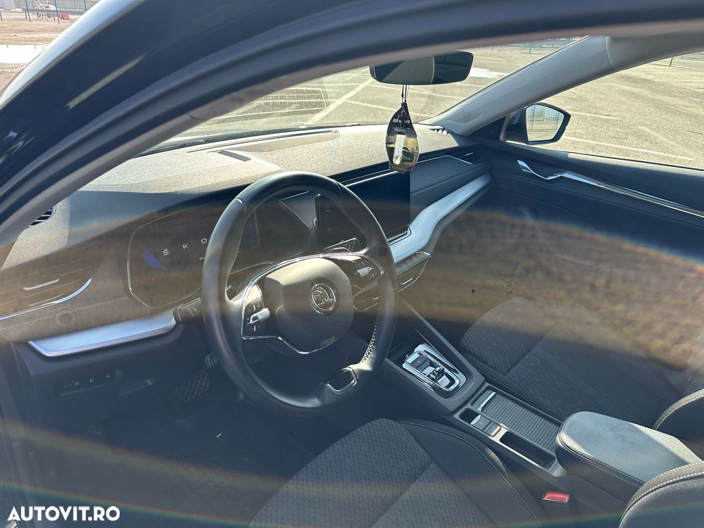 Skoda Octavia 2.0 TDI DSG Style - 9