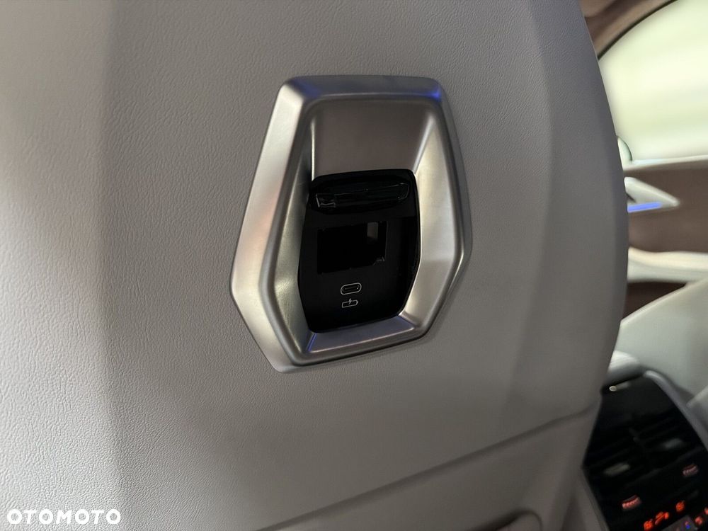 BMW XM 50e PHEV sport - 30