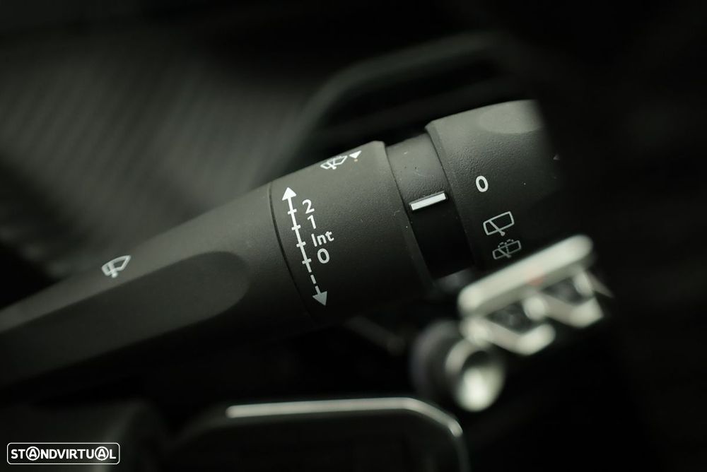 Peugeot 208 1.2 PureTech Style - 18