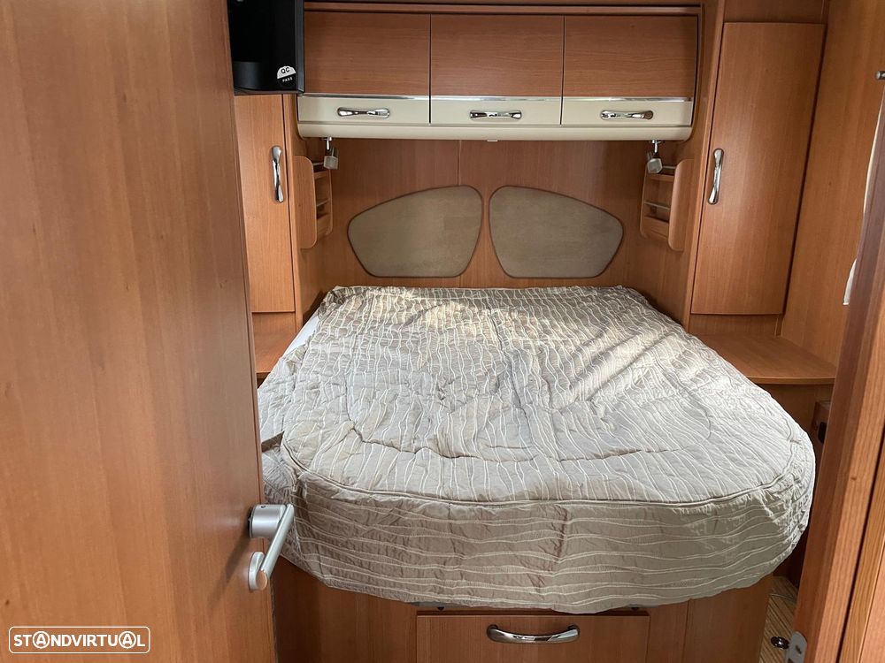 Pilote Explorateur G742 c/Cama Central - Autocaravana - 27