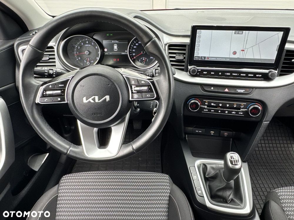 Kia Ceed 1.5 T-GDI M - 18