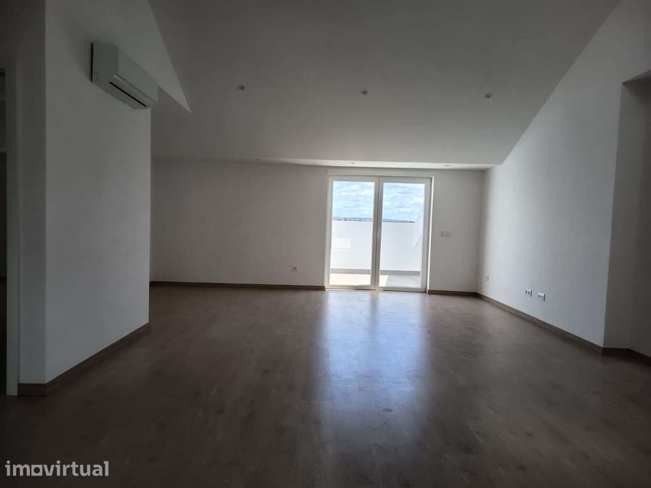 T2 novo na Marteleira, entre Torres Vedras e Lourinhã - Grande imagem: 4/10