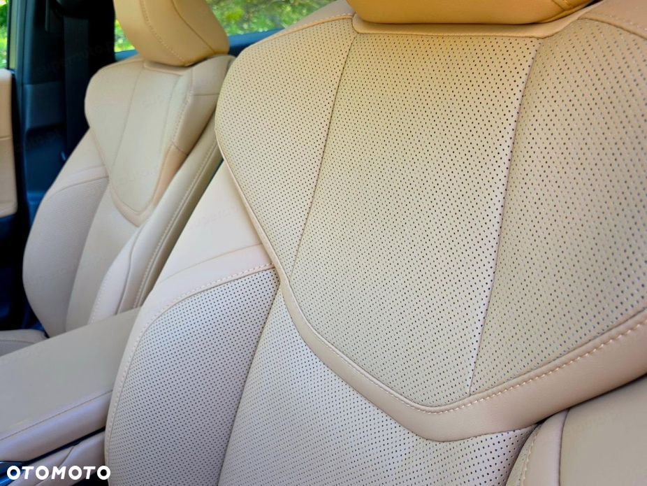 Lexus ES - 8