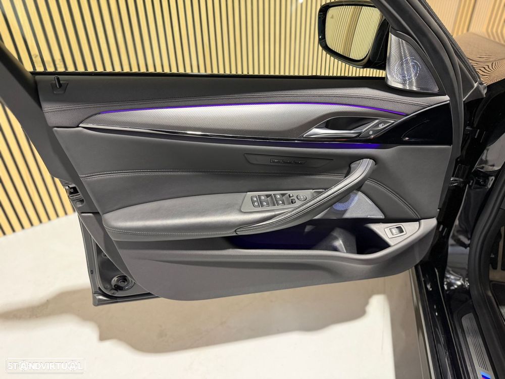 BMW M5 Competition - 24