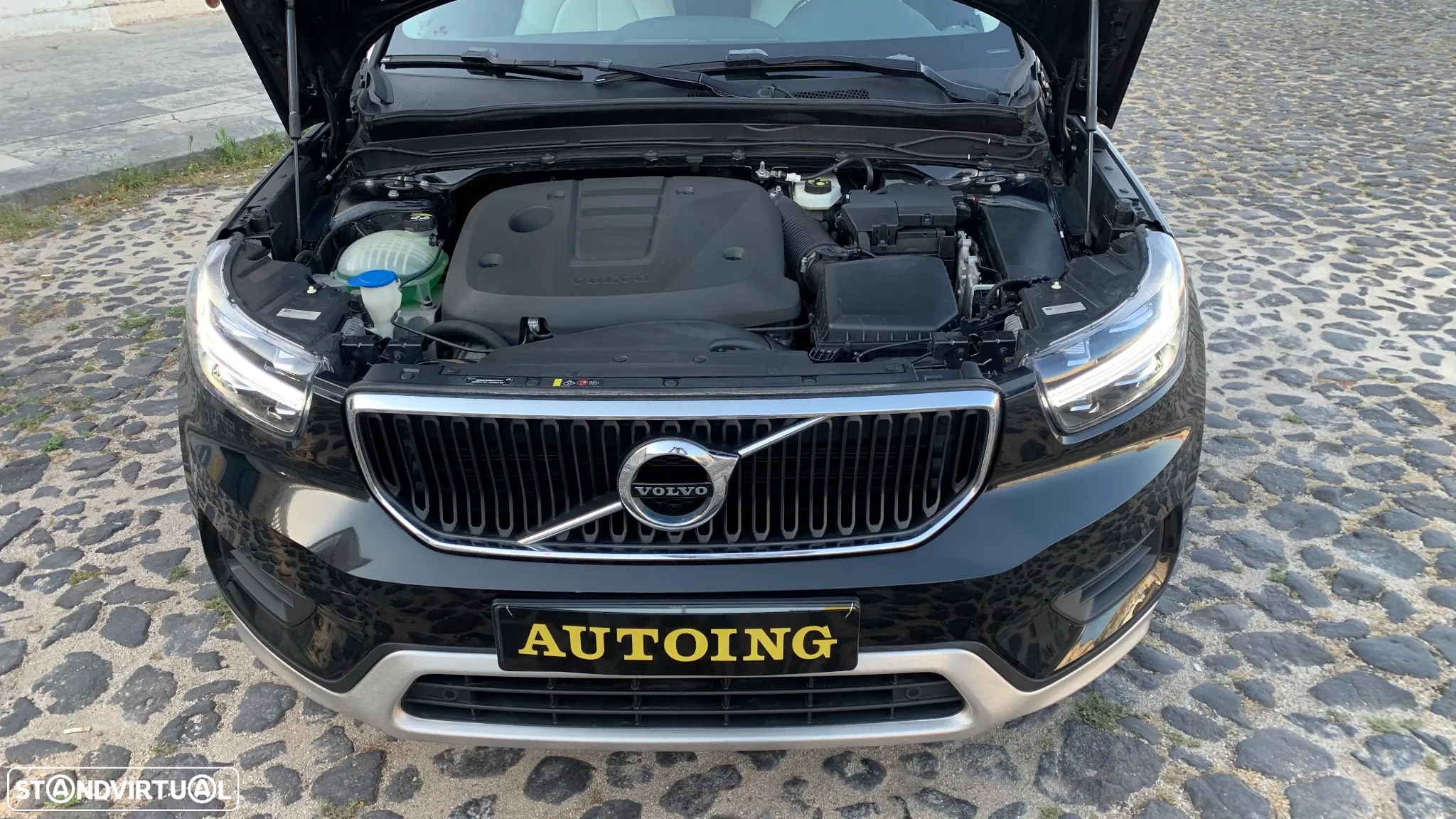 Volvo XC 40 2.0 D3 Momentum Plus Geartronic - 39