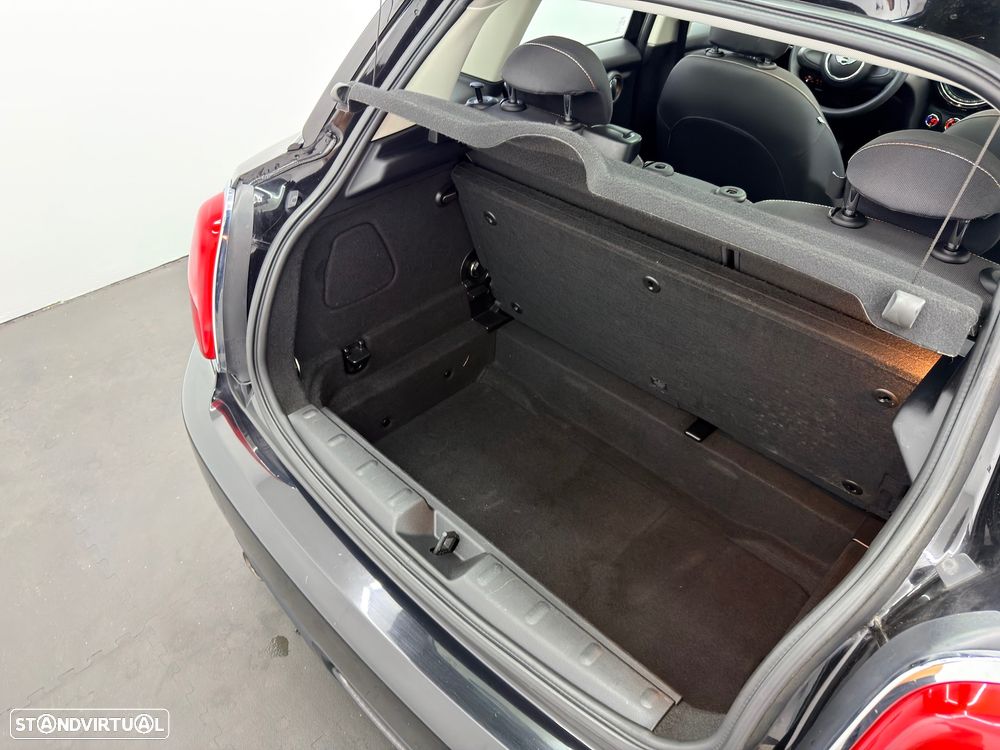 MINI 5 Portas Cooper D - 32