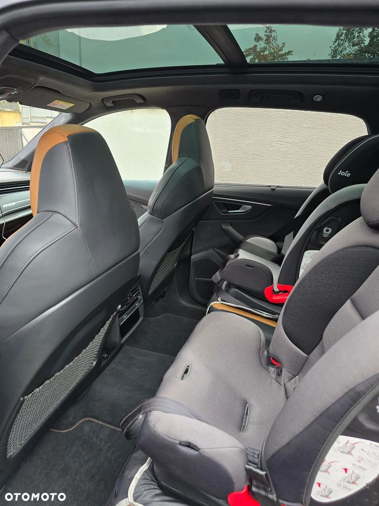 Audi SQ7 - 14