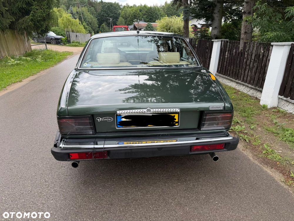 Jaguar XJ - 4