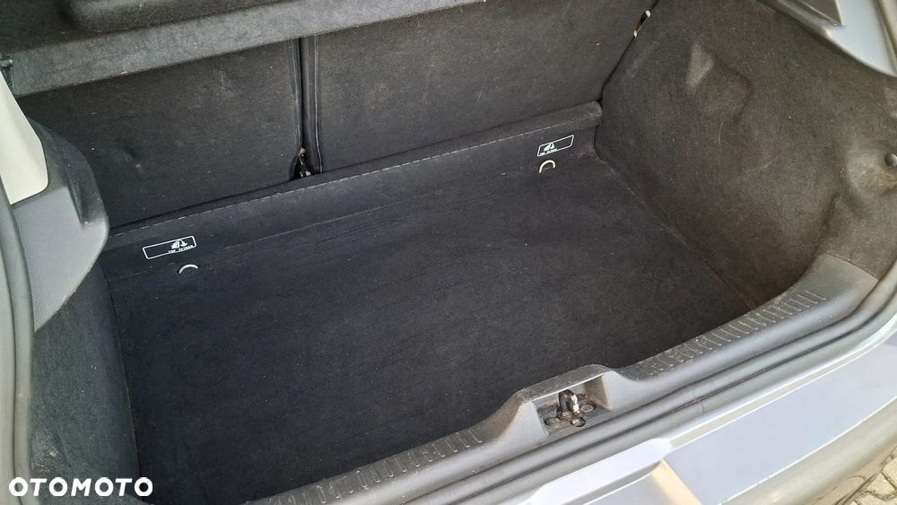 Renault Clio dCi 90 Limited - 23