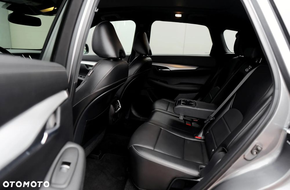Infiniti QX50 - 31
