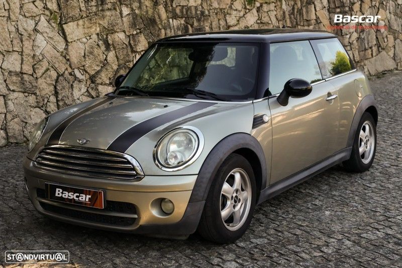MINI 3 Portas Cooper D - 2