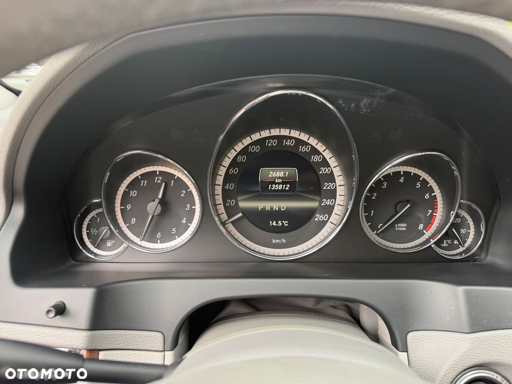 Mercedes-Benz Klasa E 200 BlueEFFICIENCY 7G-TRONIC Avantgarde - 8