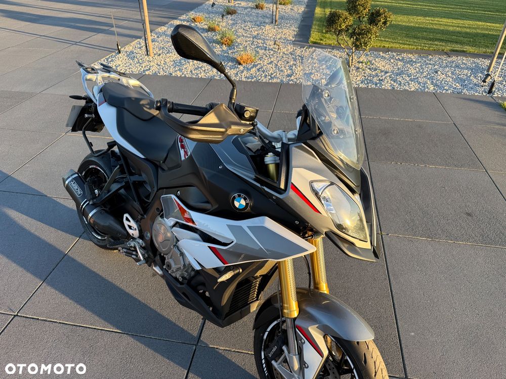 BMW XR - 8