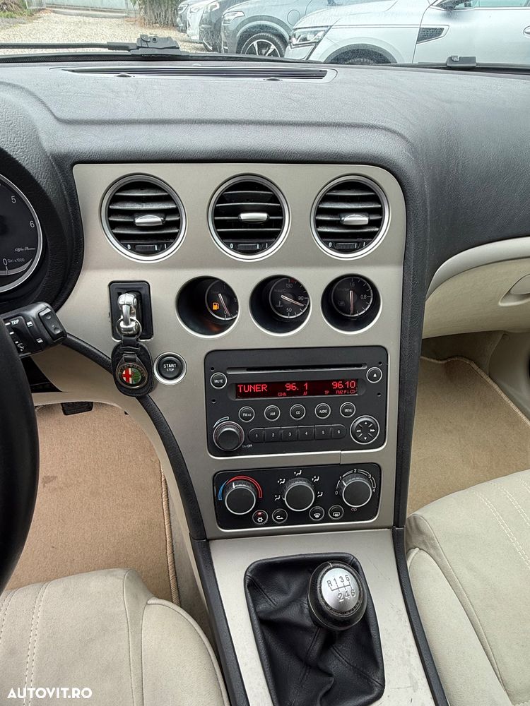 Alfa Romeo 159 1.9 Multijet Distinctive - 10