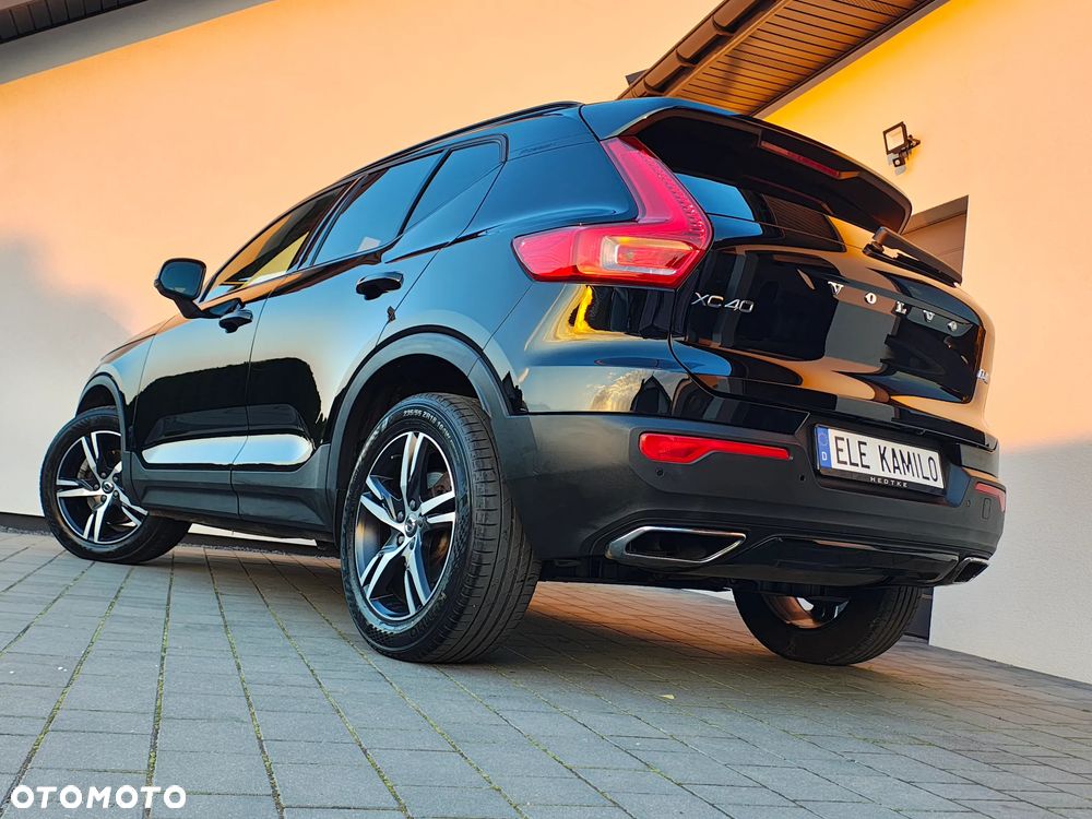 Volvo XC 40 D4 AWD Geartronic R-Design - 5