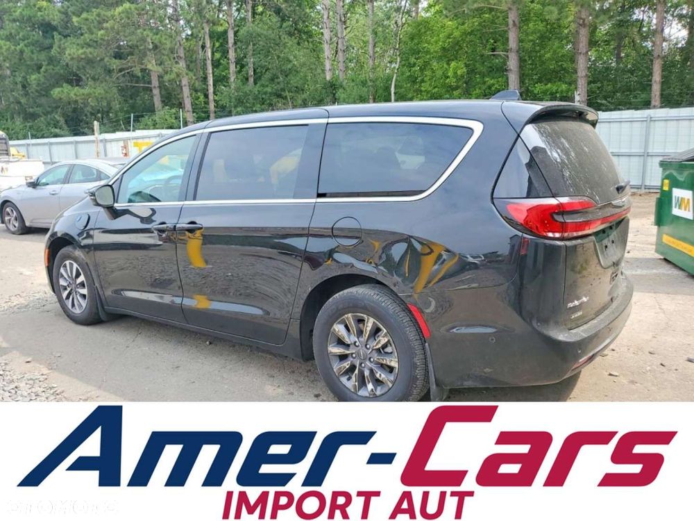 Chrysler Pacifica - 4