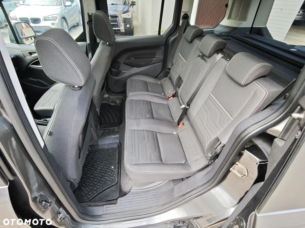 Ford Transit Connect - 26