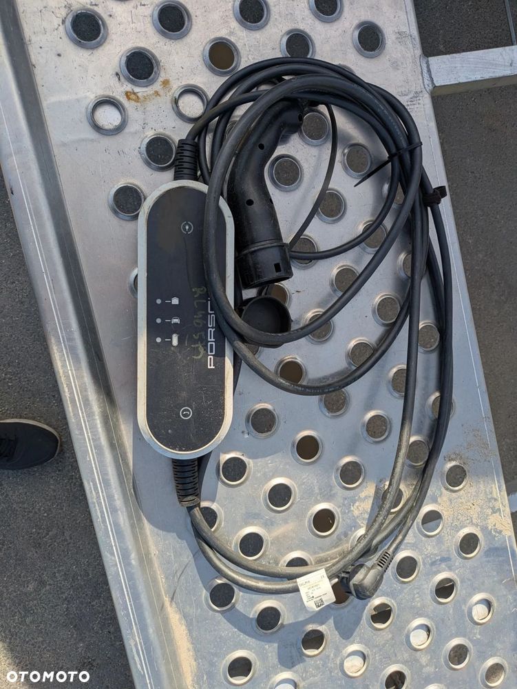 ŁADOWARKA TYP 2 PORSCHE 7PP.971.675.L - 1