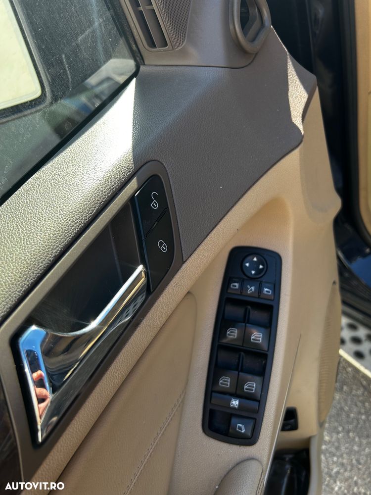Mercedes-Benz GL 500 4-Matic Aut - 9