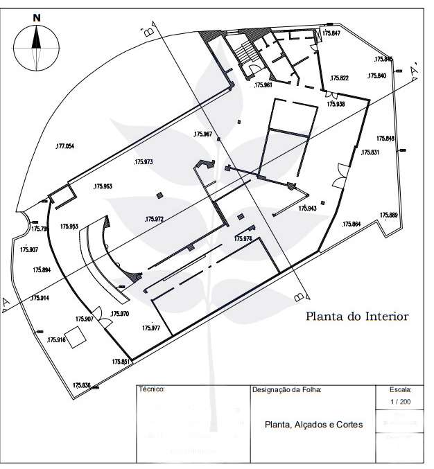 Vende-se Loja/Cobertura - Espaço Comercial - Maximinos - Grande imagem: 5/29