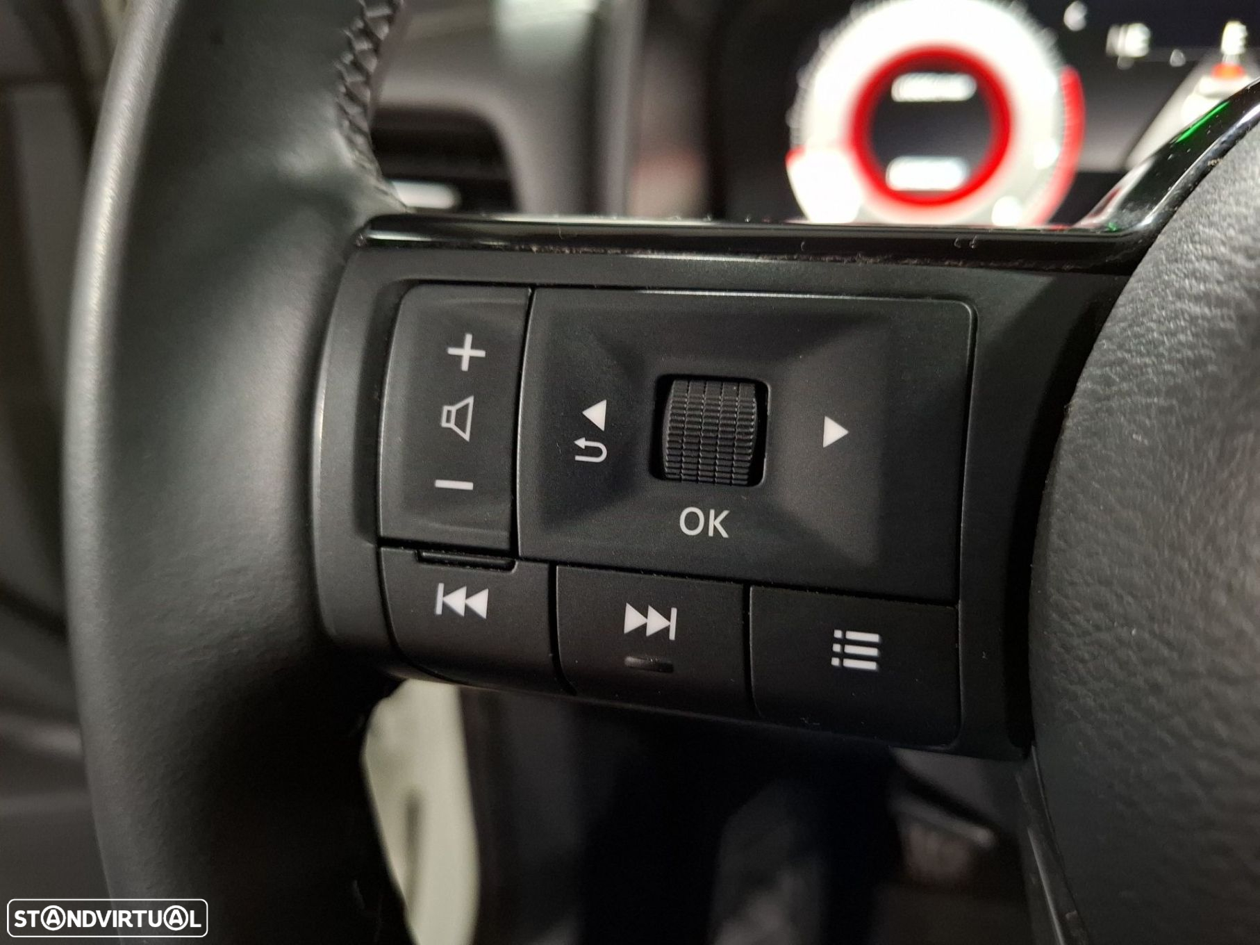 Nissan Qashqai 1.3 DIG-T N-Connecta LED - 10