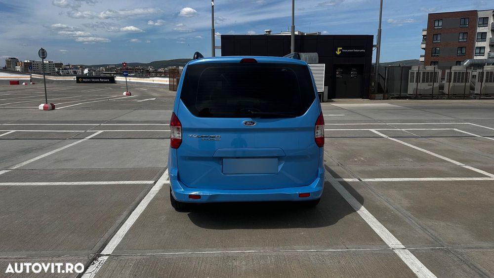 Ford Tourneo Courier 1.5 TDCi Trend - 5