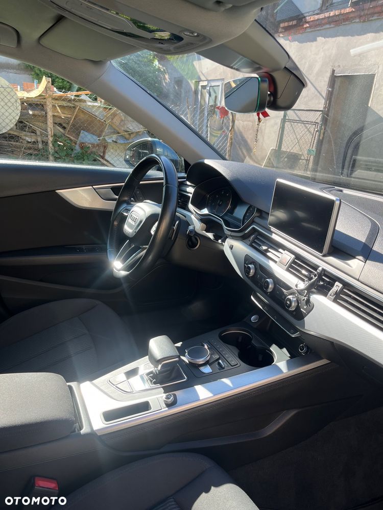 Audi A4 Avant 2.0 TDI S tronic - 19