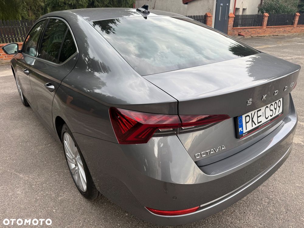 Skoda Octavia 2.0 TDI Sportline DSG - 18