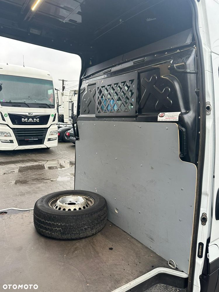 Iveco DAILY L3H2 / 3.0 180KM / HAK 3500KG / DRZWI Z DWÓCH STRON - 14