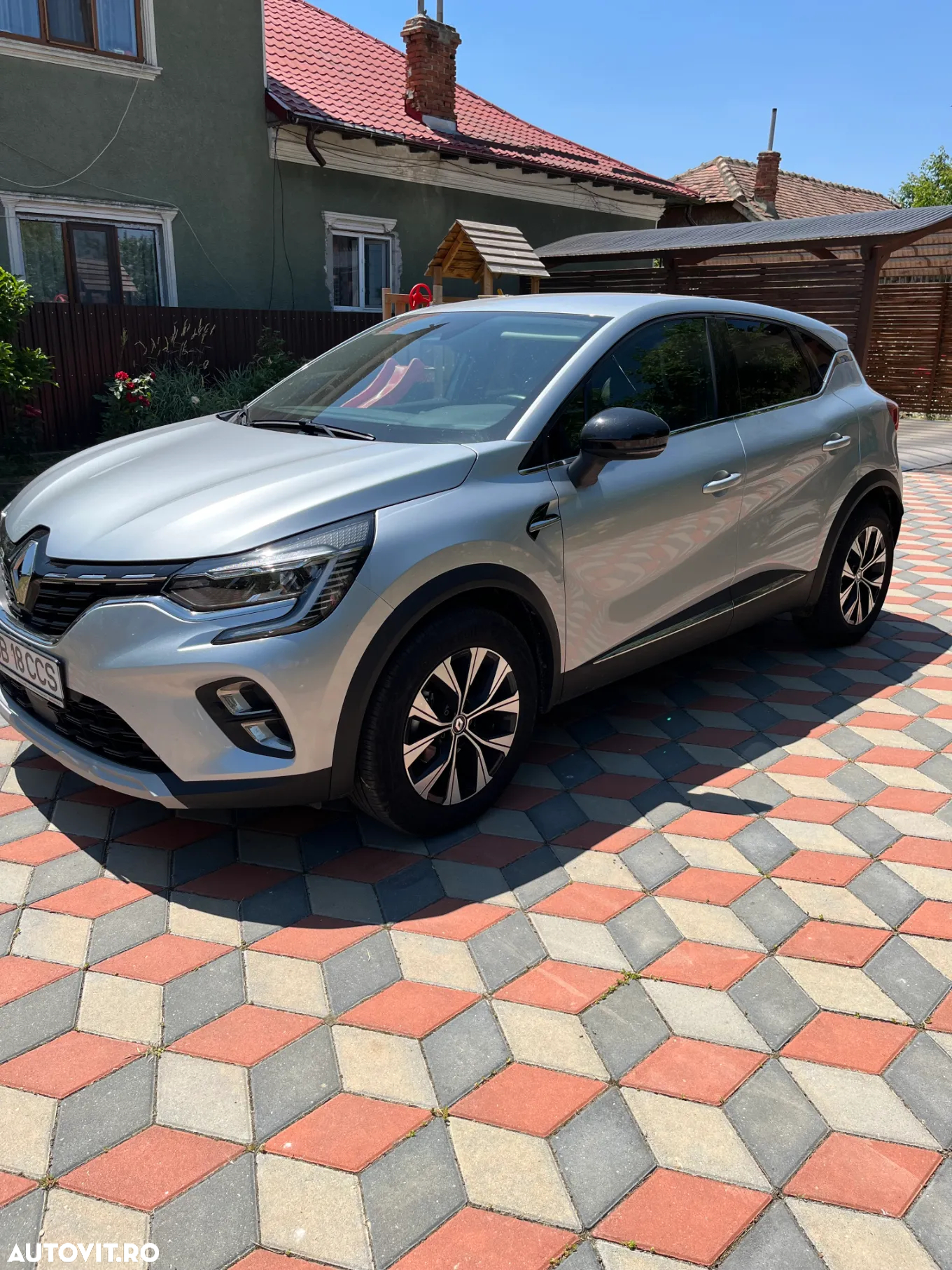Renault Captur MHEV 140 EDC Techno - 5