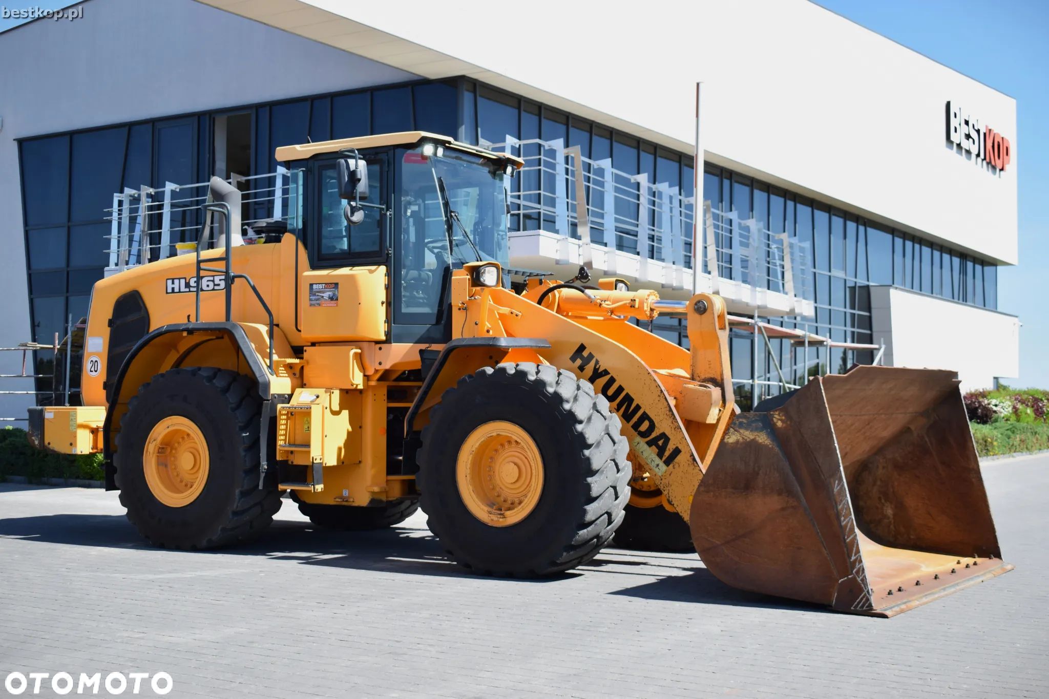 Hyundai HL965 - 1