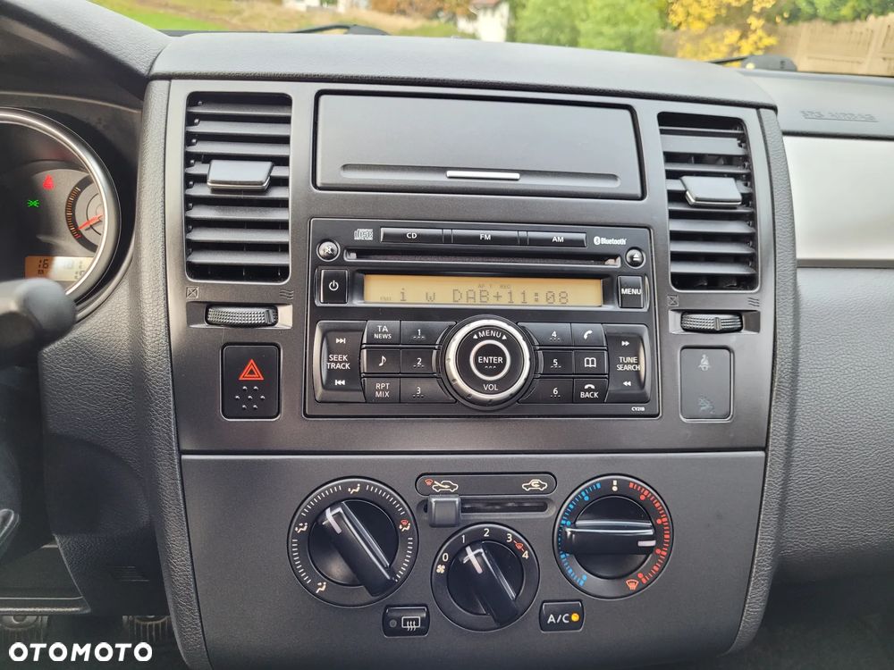 Nissan Tiida 1.6 Visia - 13