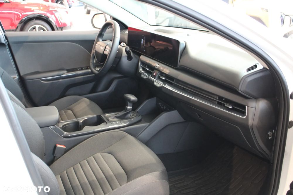 Kia K4 1.6 T-GDI M - 6